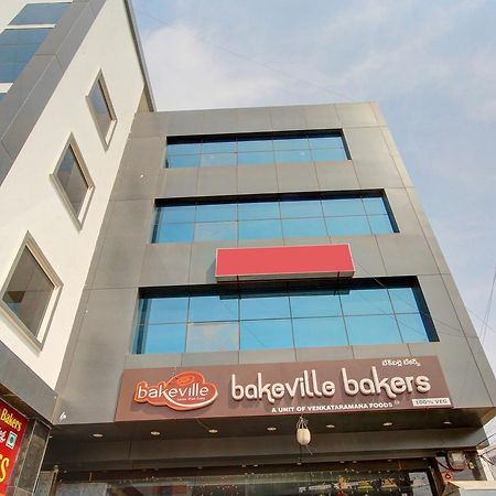 היידראבד Oyo 11670 Hotel Vishnu Priya Residency מראה חיצוני תמונה